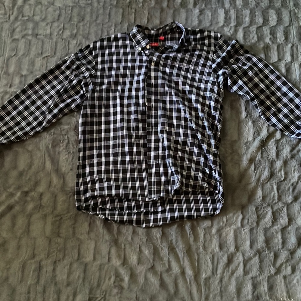 Izod button up-rarely worn-good condition-size M
